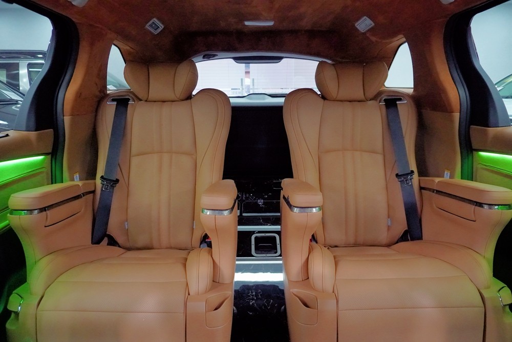 豐田賽那汽車內(nèi)飾改裝